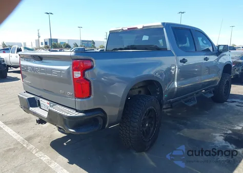 2021 Chevrolet Silverado 1500 4Wd Short Bed Custom Trail Boss z USA, uszkodzony, nr VIN 1GCPYCEF3MZ246533